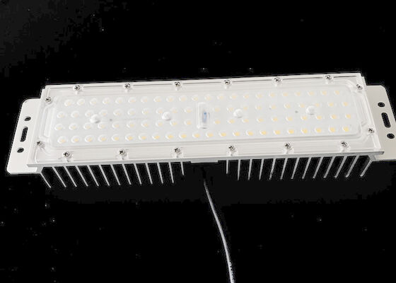 84LED 60 درجة SMD3030 LED مكونات ضوء الشارع 140lm / w