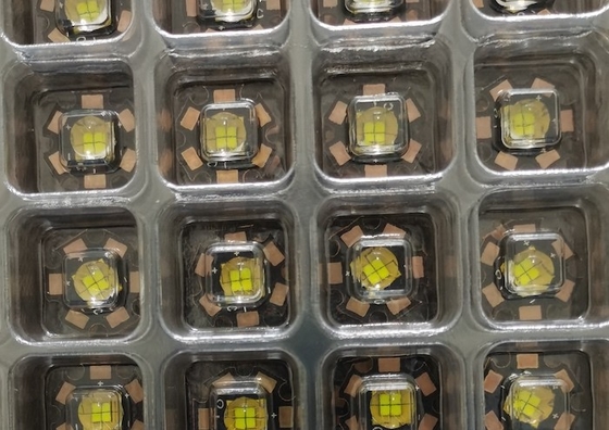 شراء 900lm 1100lm 10W أبيض عالي الطاقة LED COB 850mA التيار الأمامي التصنيع عبر الإنترنت