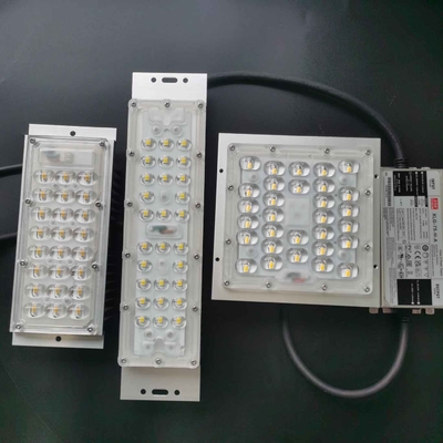 شراء 50W SMD 5050 مصباح الشارع المضيء المكونات ، العدسة المضيئة 236x70mm 130x130mm التصنيع عبر الإنترنت