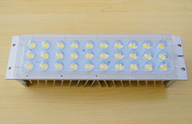 شراء 90 درجة 45mil رقاقة 3x10 LED ضوء الشارع مكونات مع الكمبيوتر البصرية الصف التصنيع عبر الإنترنت