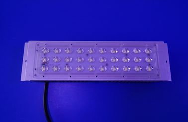عدسة 30W 70X155 درجة ولوحة PCB مع رقاقة Bridgelux المثبتة LED 160-170LM / W