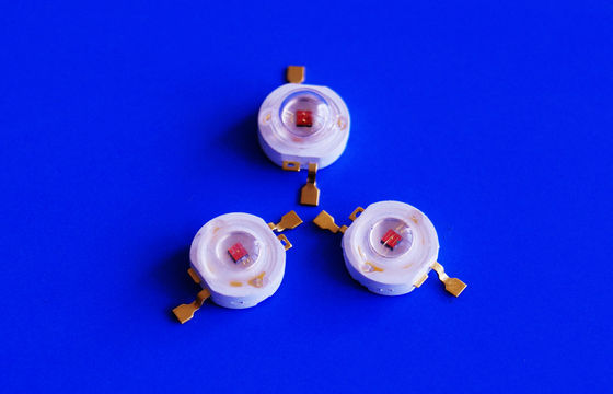 الأحمر السلطة العليا بقيادة الولايات المتحدة 1 واط رقاقة تايوان 620-630nm ، 400ma الحالية